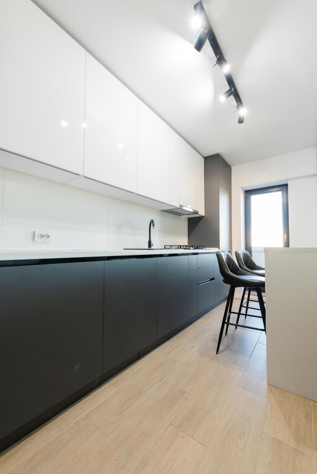 Vanda - Park-View Apartment With Private Balcony บูคาเรสต์ ภายนอก รูปภาพ